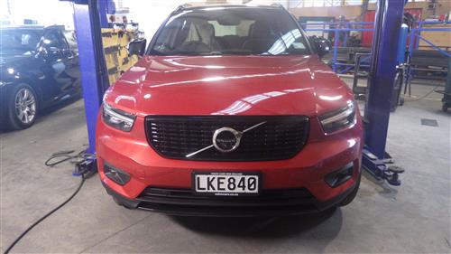 VOLVO XC40 STATIONWAGON 2017-CURRENT